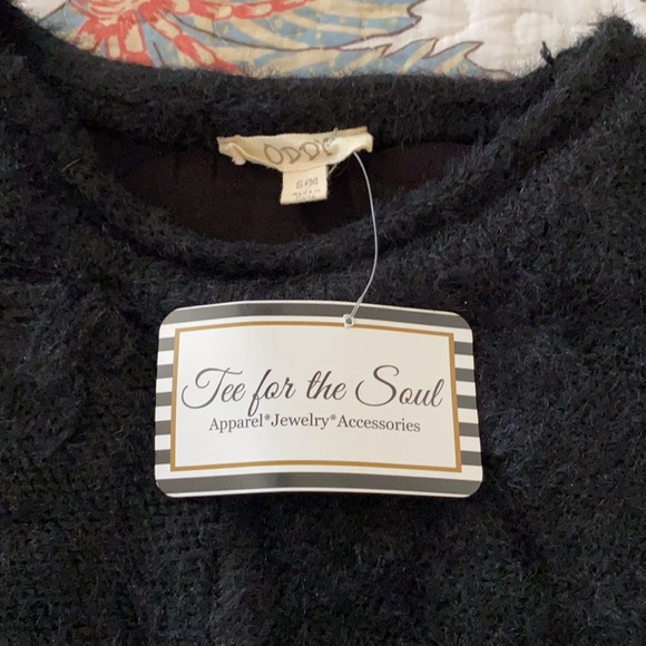 Ruffled bottom black sweater. - Picture 2 of 3